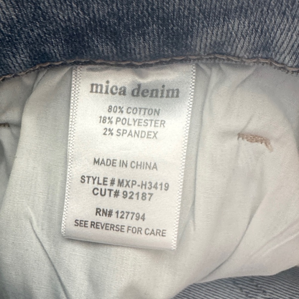 Distressed Denim Women Shorts - Picture 10 of 12